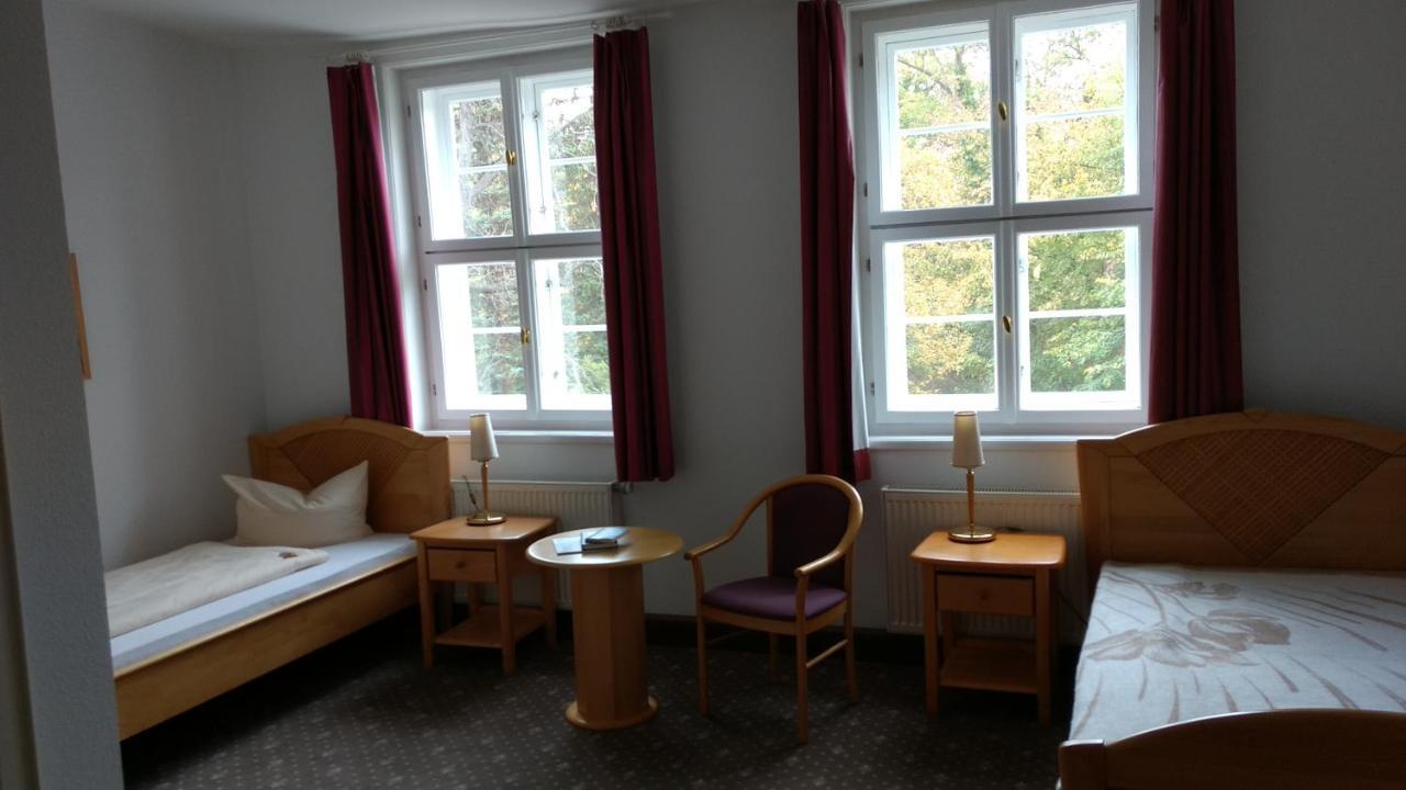 塔勒 Lindenhof / Gastehaus An Der Teufelsmauer酒店 外观 照片