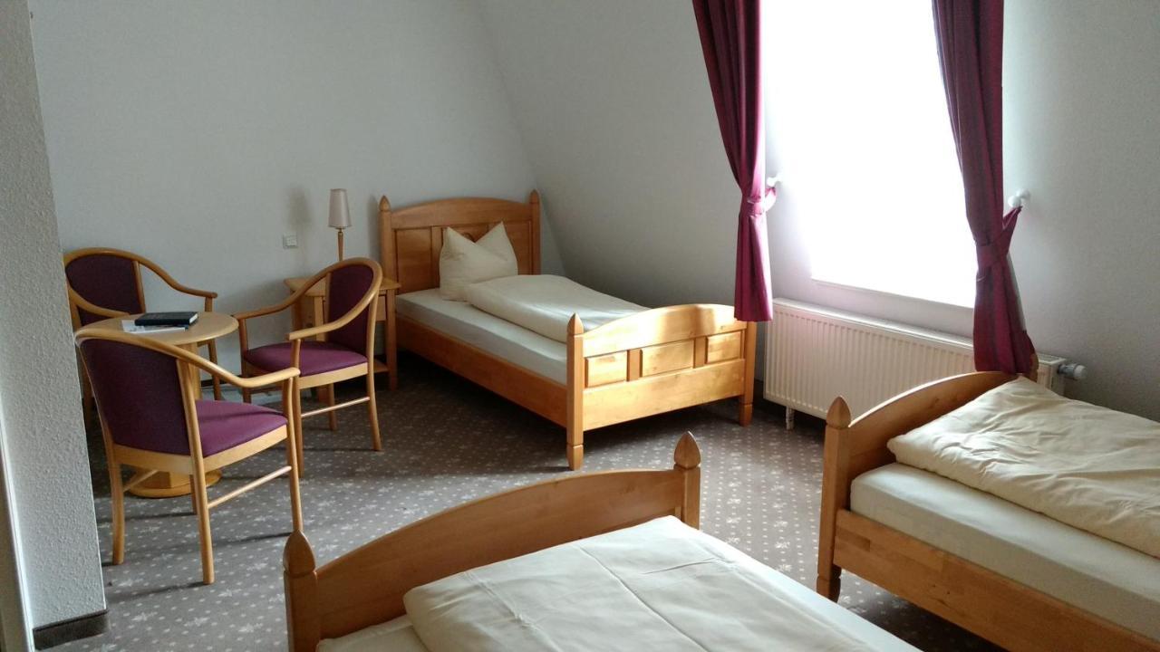 塔勒 Lindenhof / Gastehaus An Der Teufelsmauer酒店 外观 照片